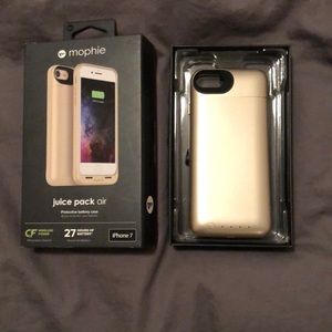 Mophie iPhone 7 charging case